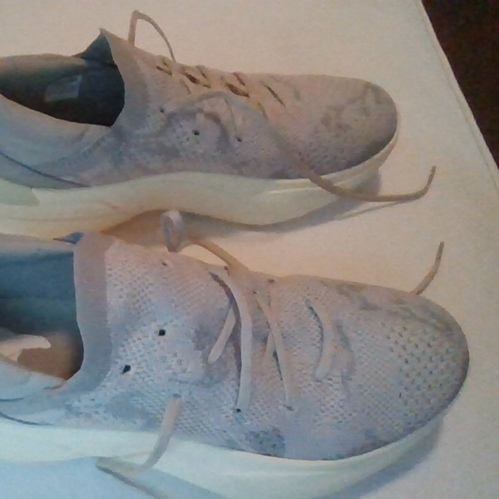 Sorel women athletic shoes, Size: 9.5 medium, Color: Dark stone.